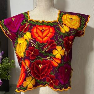 Embroidered crop top from Chiapas México